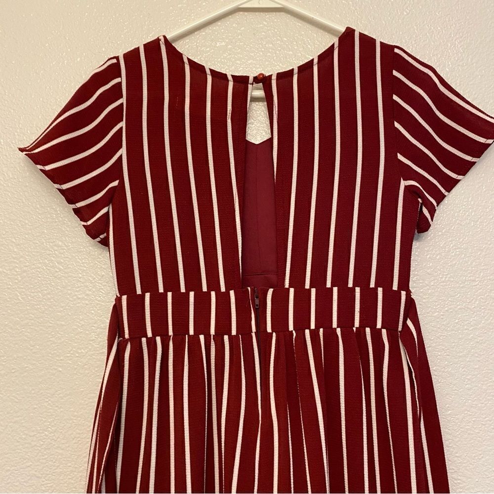 Poppies and Roses red Short Sleeve Maxi Stripe Walk-Through Romper -Girls 14 - Picture 11 of 11